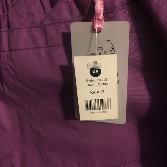 NWT koi scrub pant size extra small - Picture 4 of 6